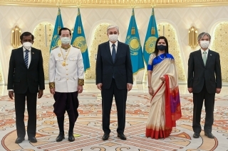 山田大使の信任状捧呈 在カザフスタン共和国日本国大使館